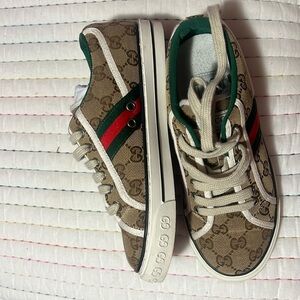WOMEN'S GG GUCCI TENNIS 1977 SNEAKER